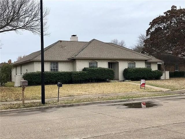 613 Trail View Lane, Garland, TX 75043