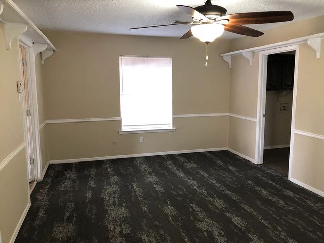 613 Trail View Lane, Garland, TX 75043