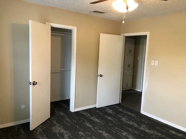 613 Trail View Lane, Garland, TX 75043