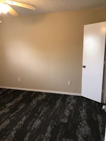 613 Trail View Lane, Garland, TX 75043