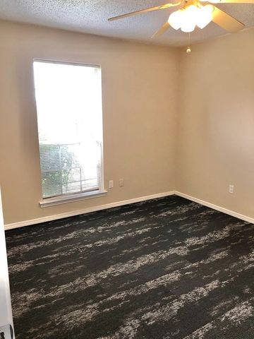 613 Trail View Lane, Garland, TX 75043