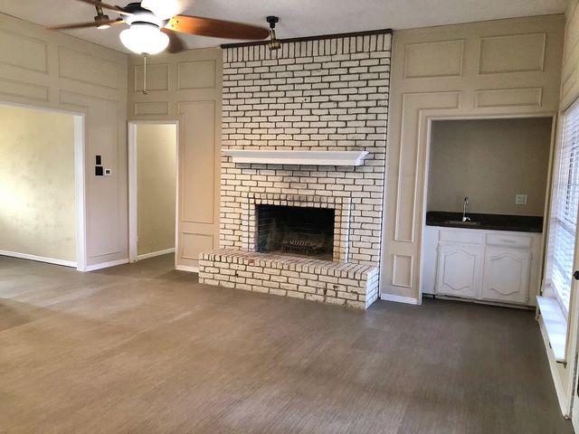 613 Trail View Lane, Garland, TX 75043