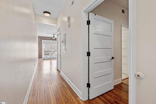 233 N Main Street Unit 302, Greenville, SC 29601