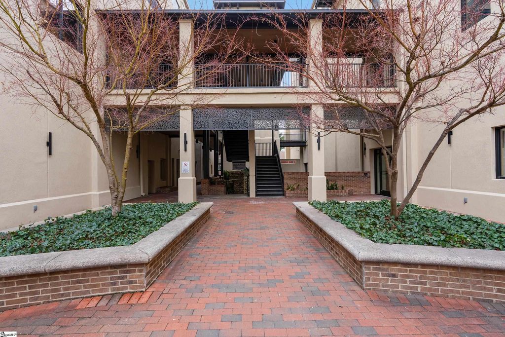 233 N Main Street Unit 302, Greenville, SC 29601