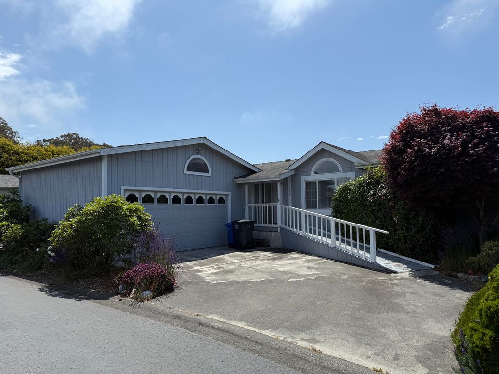 1090 Murray Road, Mckinleyville, CA 95519