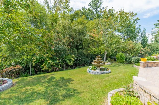 128 Picasso Trail, Mount Holly, NC 28120