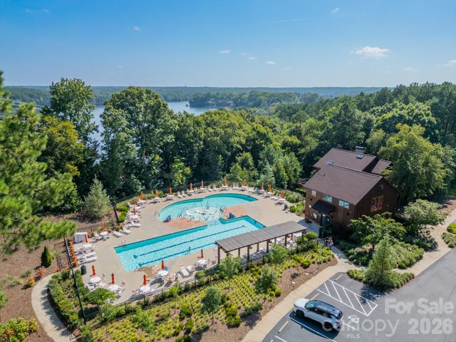 128 Picasso Trail, Mount Holly, NC 28120