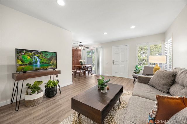 6530 Shady Gate 32, Yorba Linda, CA 92886