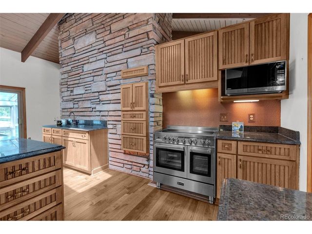 8057 Bannock Dr, Larkspur, CO 80118