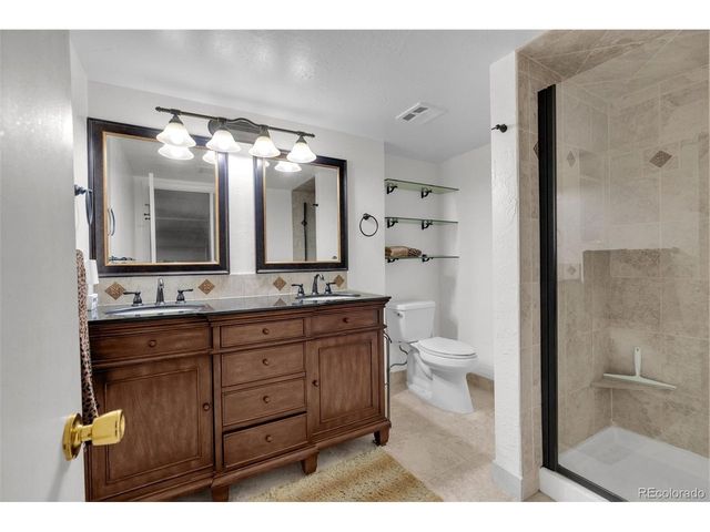 8057 Bannock Dr, Larkspur, CO 80118
