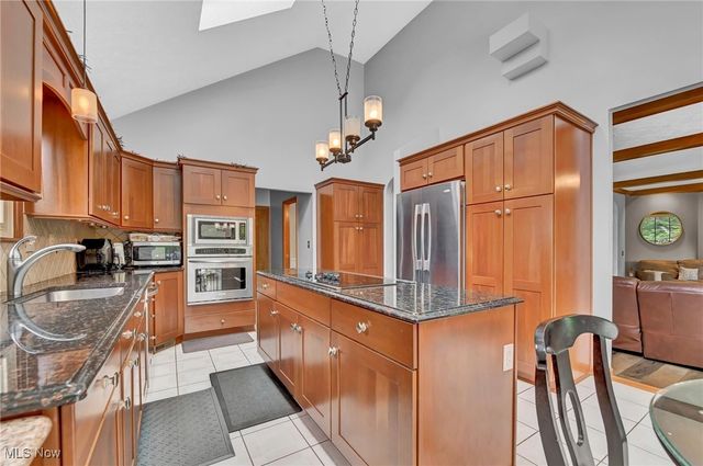 14896 Britannia Court, Strongsville, OH 44149