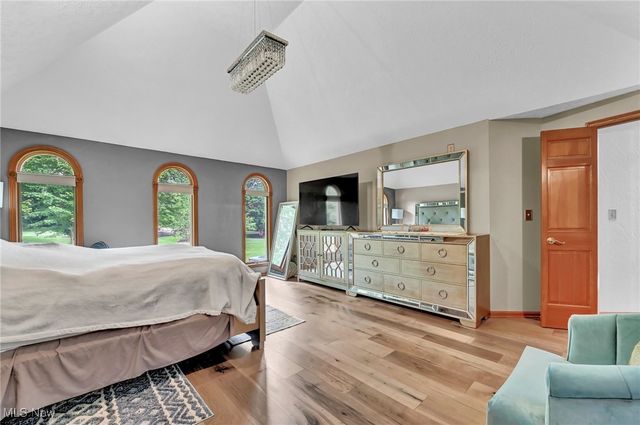 14896 Britannia Court, Strongsville, OH 44149