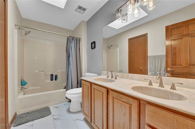 14896 Britannia Court, Strongsville, OH 44149