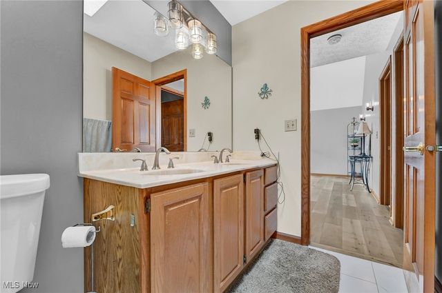 14896 Britannia Court, Strongsville, OH 44149