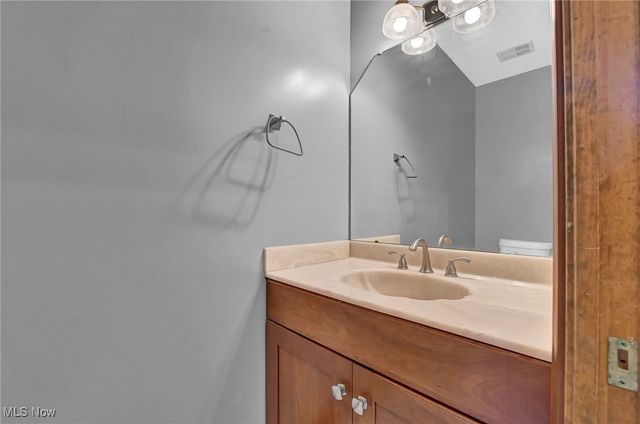 14896 Britannia Court, Strongsville, OH 44149