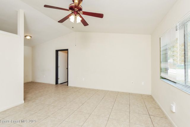 811 Airport Avenue SE, Palm Bay, FL 32909