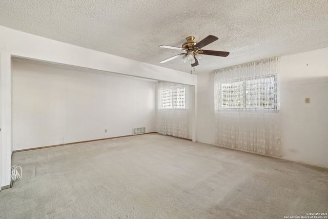 162 Pleasant Valley, San Antonio, TX 78227