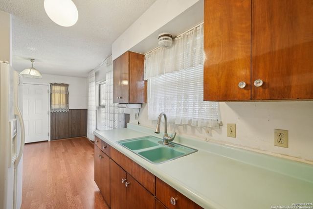 162 Pleasant Valley, San Antonio, TX 78227