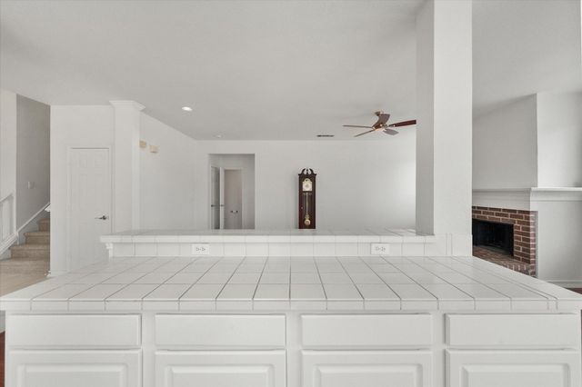 100 Ponciana Drive, Euless, TX 76039