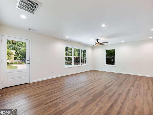 8079 Beachwood Drive, Murrayville, GA 30564