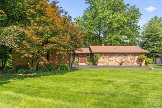 1217 Simmons Road, O'fallon, IL 62269