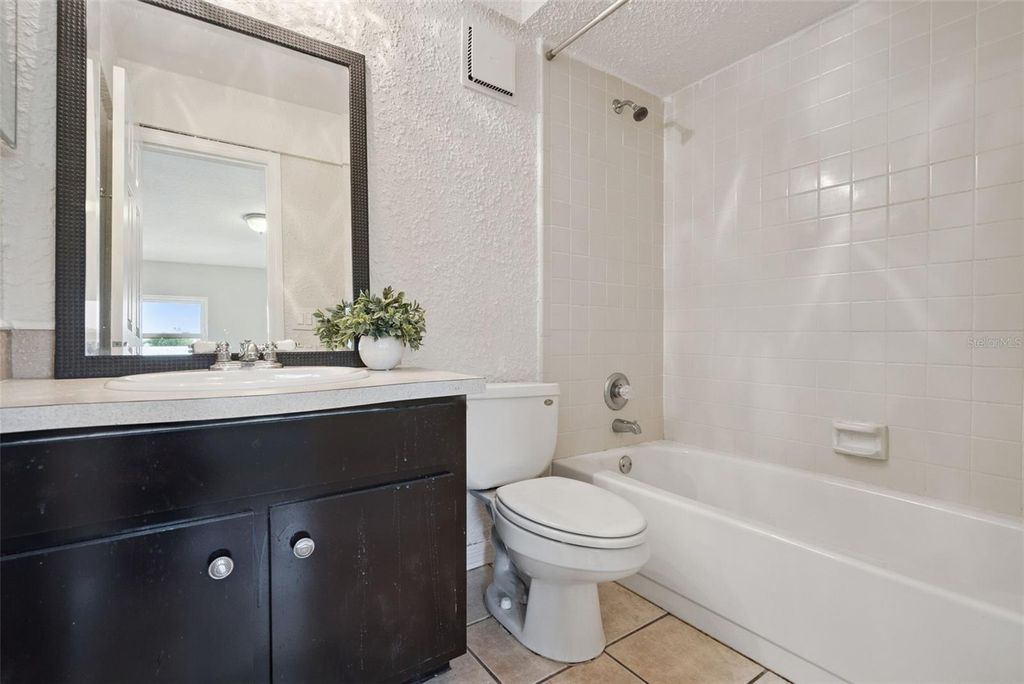 Image 28 of property listing at 1713 GULFVIEW DRIVE 435B, Maitland, FL 32751
