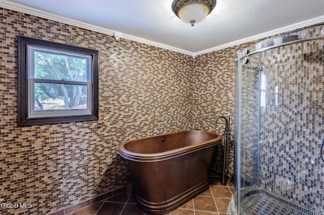 55 Alpine Drive, Colonie, NY 12110