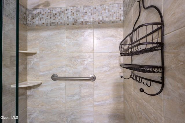 55 Alpine Drive, Colonie, NY 12110