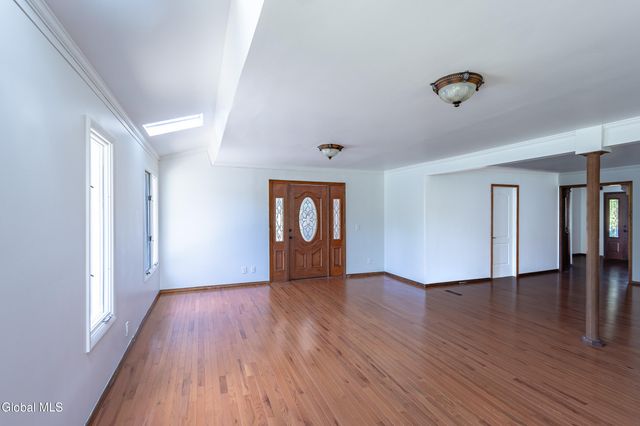 55 Alpine Drive, Colonie, NY 12110