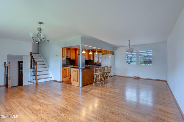 55 Alpine Drive, Colonie, NY 12110