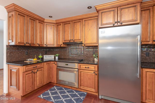 55 Alpine Drive, Colonie, NY 12110