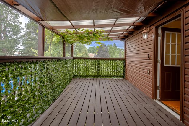 55 Alpine Drive, Colonie, NY 12110