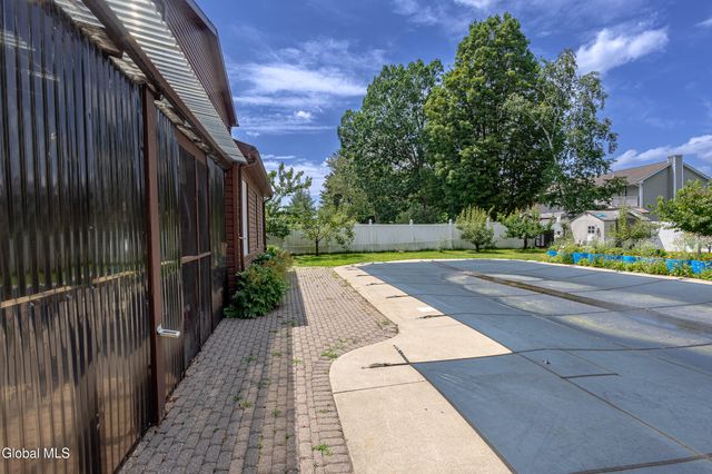 55 Alpine Drive, Colonie, NY 12110