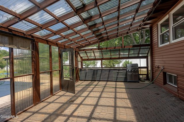 55 Alpine Drive, Colonie, NY 12110