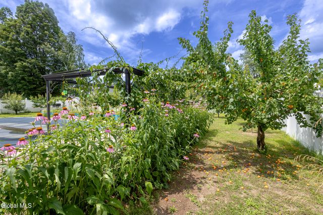 55 Alpine Drive, Colonie, NY 12110