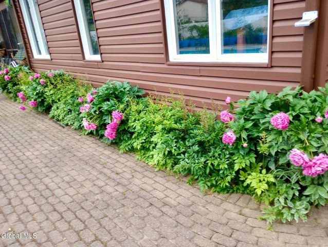 55 Alpine Drive, Colonie, NY 12110