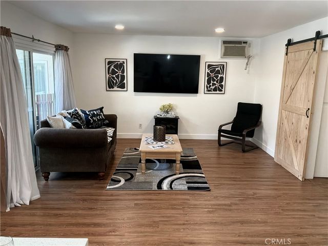 5232 Corteen Place 7, Valley Village, CA 91607