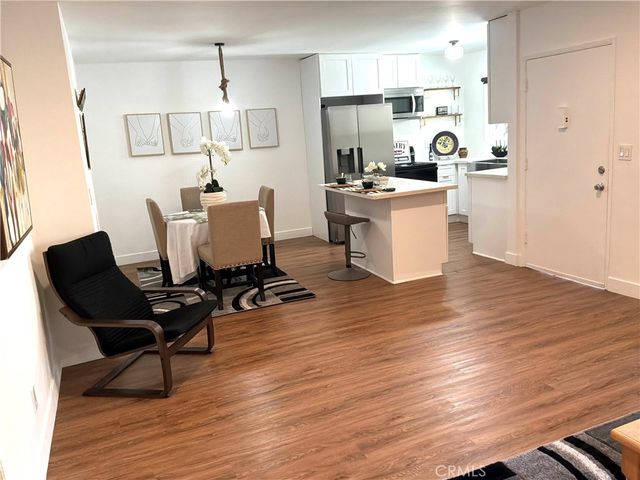 5232 Corteen Place 7, Valley Village, CA 91607