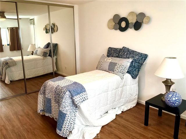 5232 Corteen Place 7, Valley Village, CA 91607