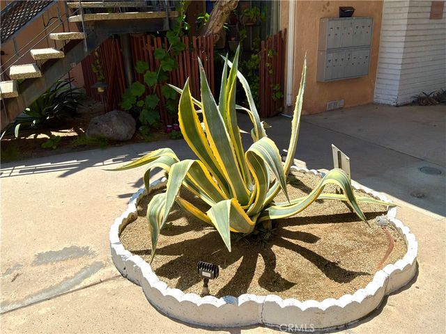 5232 Corteen Place 7, Valley Village, CA 91607