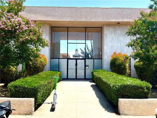 5232 Corteen Place 7, Valley Village, CA 91607