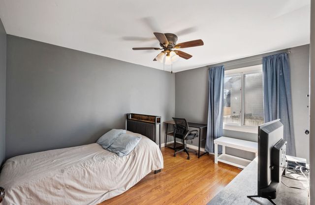 8948 S Main Street, Hometown, IL 60456