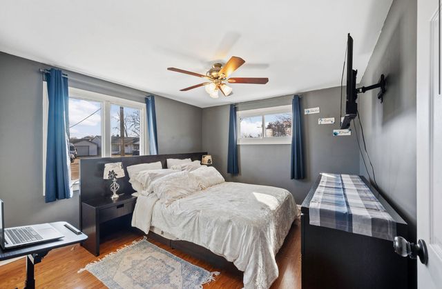 8948 S Main Street, Hometown, IL 60456