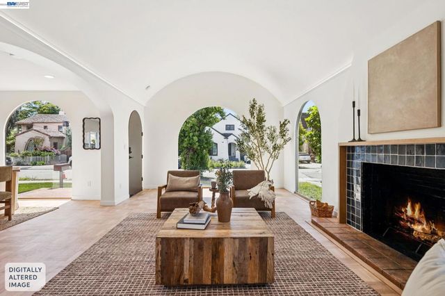 2713 Calhoun Street, Alameda, CA 94501