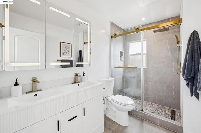 2713 Calhoun Street, Alameda, CA 94501