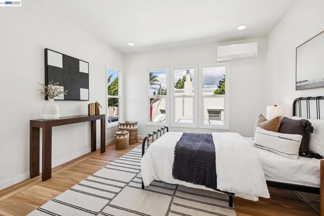 2713 Calhoun Street, Alameda, CA 94501