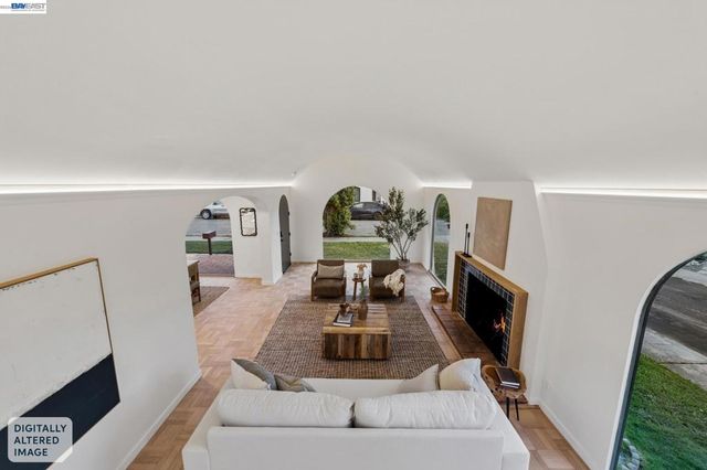 2713 Calhoun Street, Alameda, CA 94501