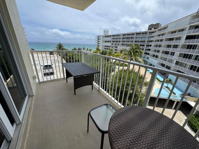 3540 S Ocean Boulevard 608, South Palm Beach, FL 33480