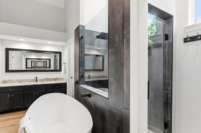 9 Claridge Court, Conroe, TX 77304