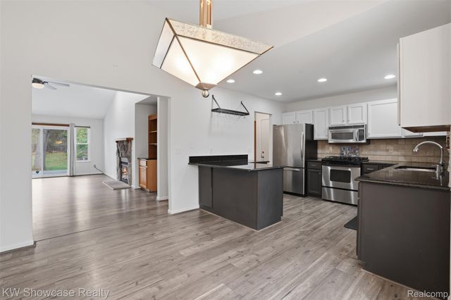 9842 Cedar Island Road, White Lake Charter Township, MI 48386